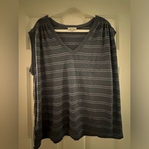 Loft, women’s sleeveless top, blue, size XL